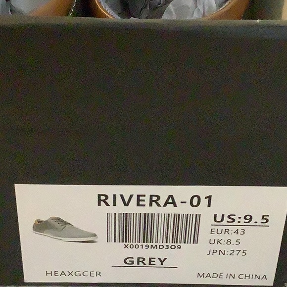 NWT Bruno Marc men’s size 9.5 gray Riviera laced shoes. See pictures.  Classy. - Picture 2 of 7